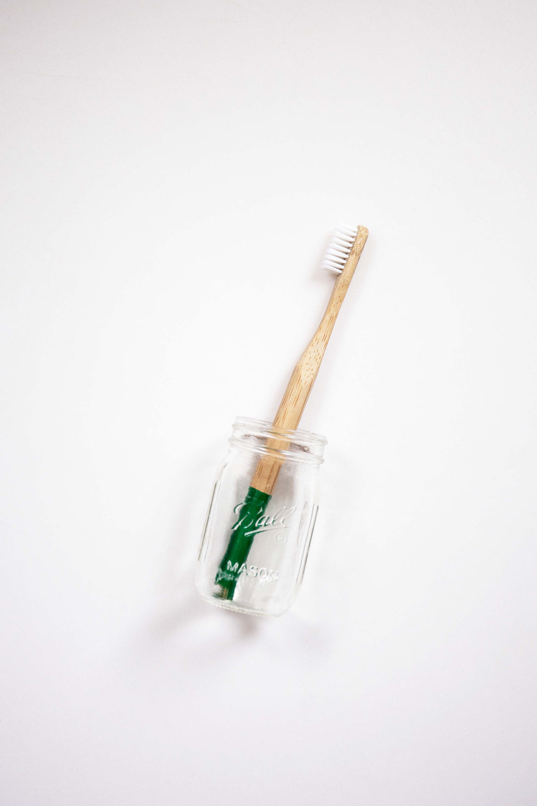 Caring for a Bamboo Toothbrush: A Guide to Sustainable Oral Hygiene